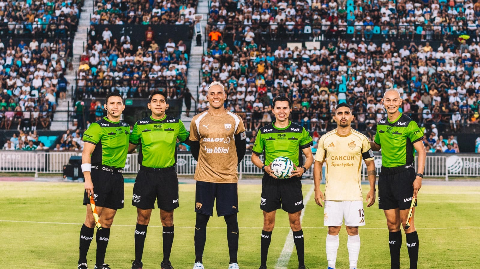 CANCÚN FC Y PUMAS DE LA UNAM PROTAGONIZAN GRAN FIESTA EN EL ‘PARAÍSO’