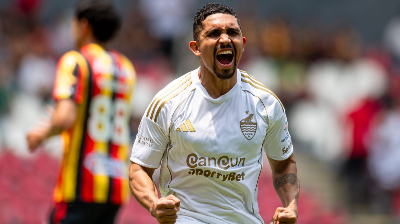 CANCÚN FC DERROTA A LEONES NEGROS EN EL 'JALISCO' Y JOSÉ RODRÍGUEZ COMPARTE LIDERATO DE GOLEO