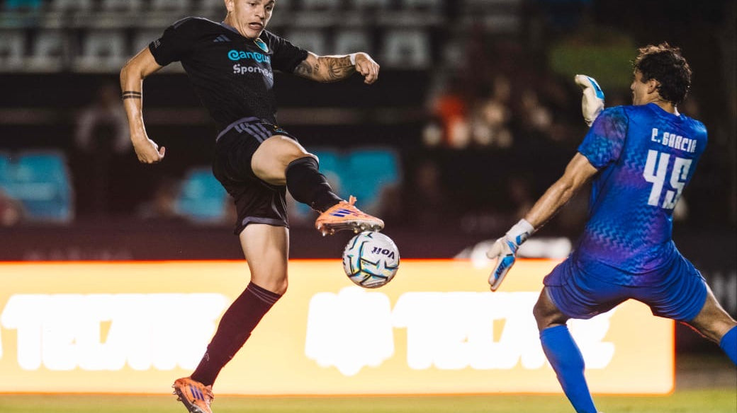 ¡CANCÚN FC CELEBRA CON ‘TOLO’ Y SU AFICIÓN AGÓNICO TRIUNFO ANTE TAPATÍO!
