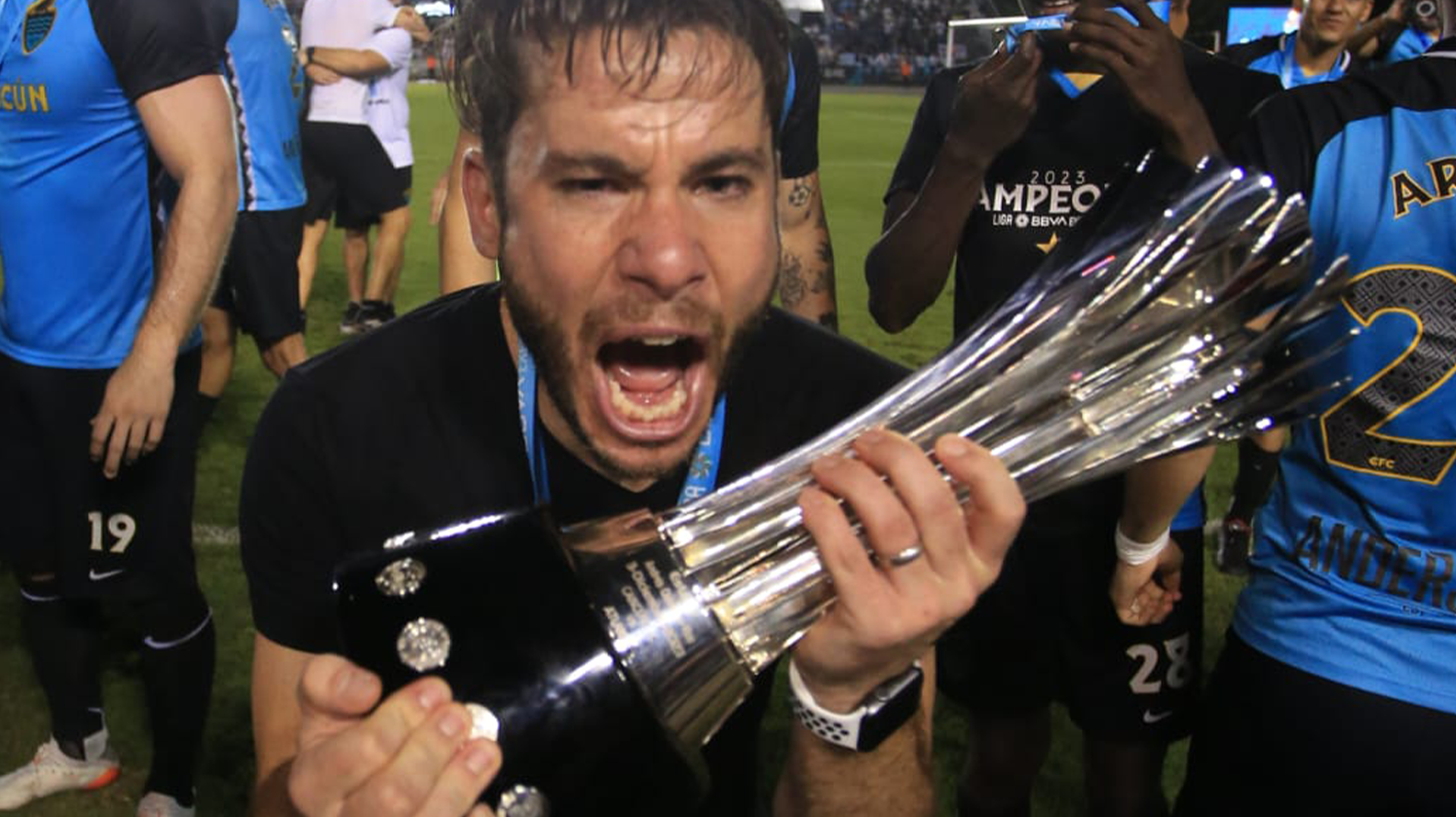 CANCÚN FC CONCLUYE EXITOSO CICLO CON EL PROFESOR, LUIS ARCE