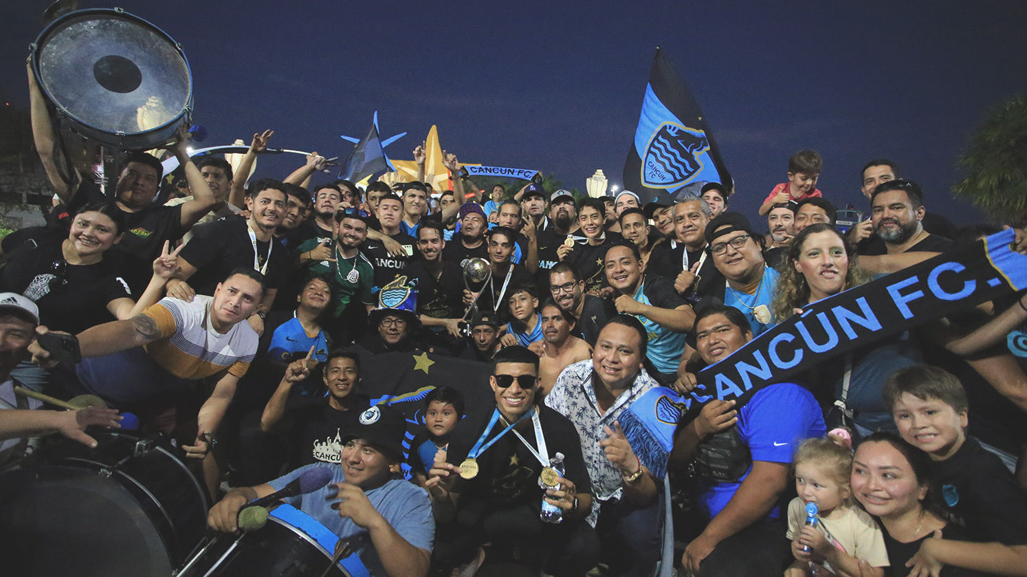 CANCÚN FC CELEBRA CON SU AFICIÓN EL TÍTULO DE CAMPEÓN DE CAMPEONES