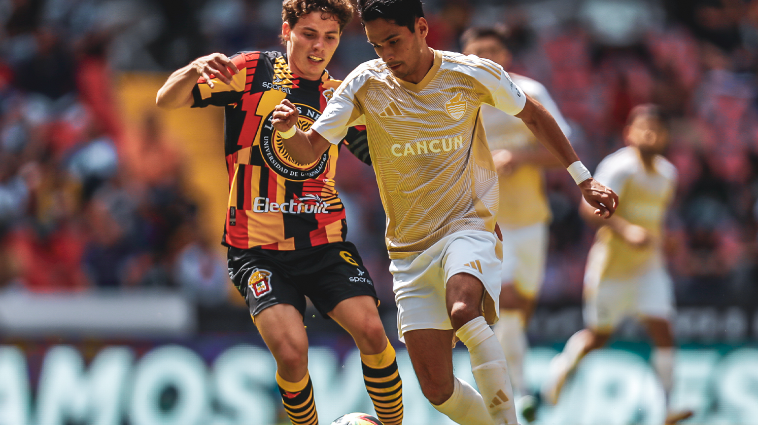 CANCÚN FC CAE ANTE LEONES NEGROS EN EL ESTADIO JALISCO