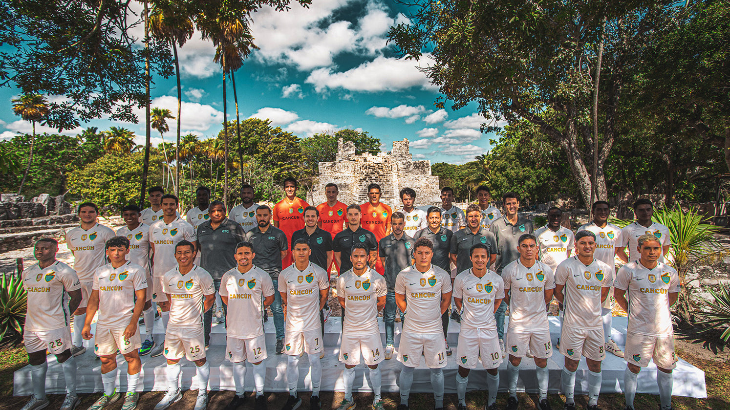 CANCÚN FC SE TOMA LA FOTO OFICIAL EN ZONA ARQUEOLÓGICA ‘EL MECO’