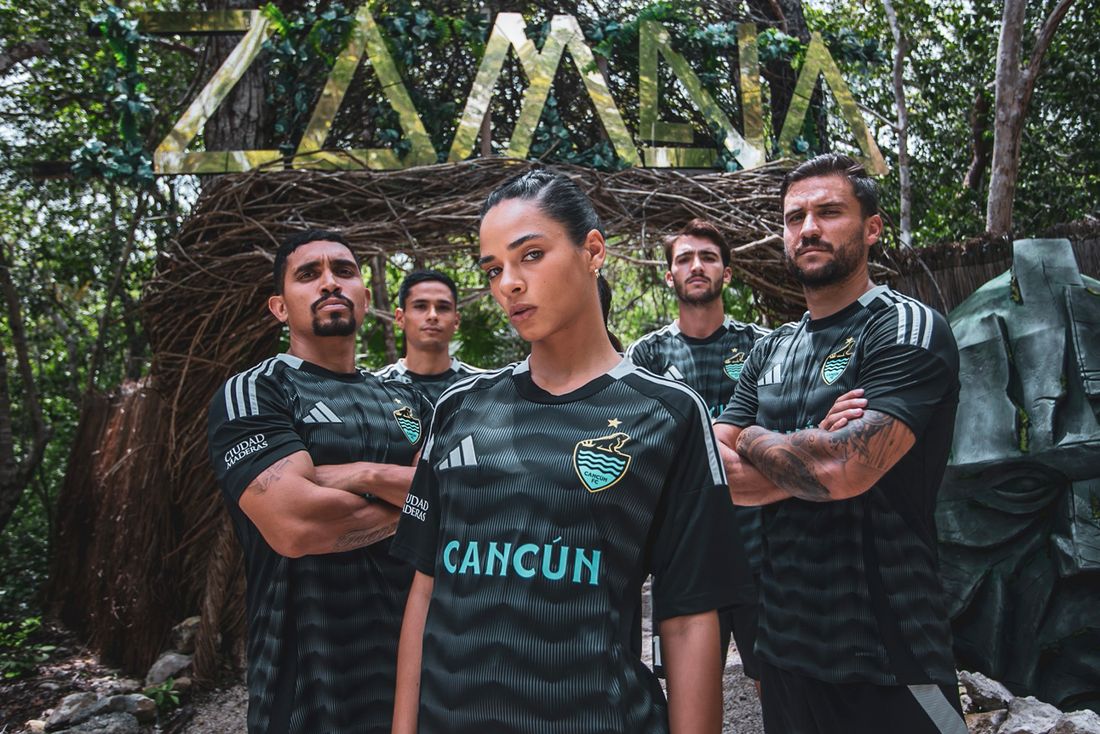 CANCÚN FC PRESENTA OFICIALMENTE SU JERSEY LOCAL PARA ESTA TEMPORADA 2024-2025 EN UN EXTRAORDINARIO EVENTO