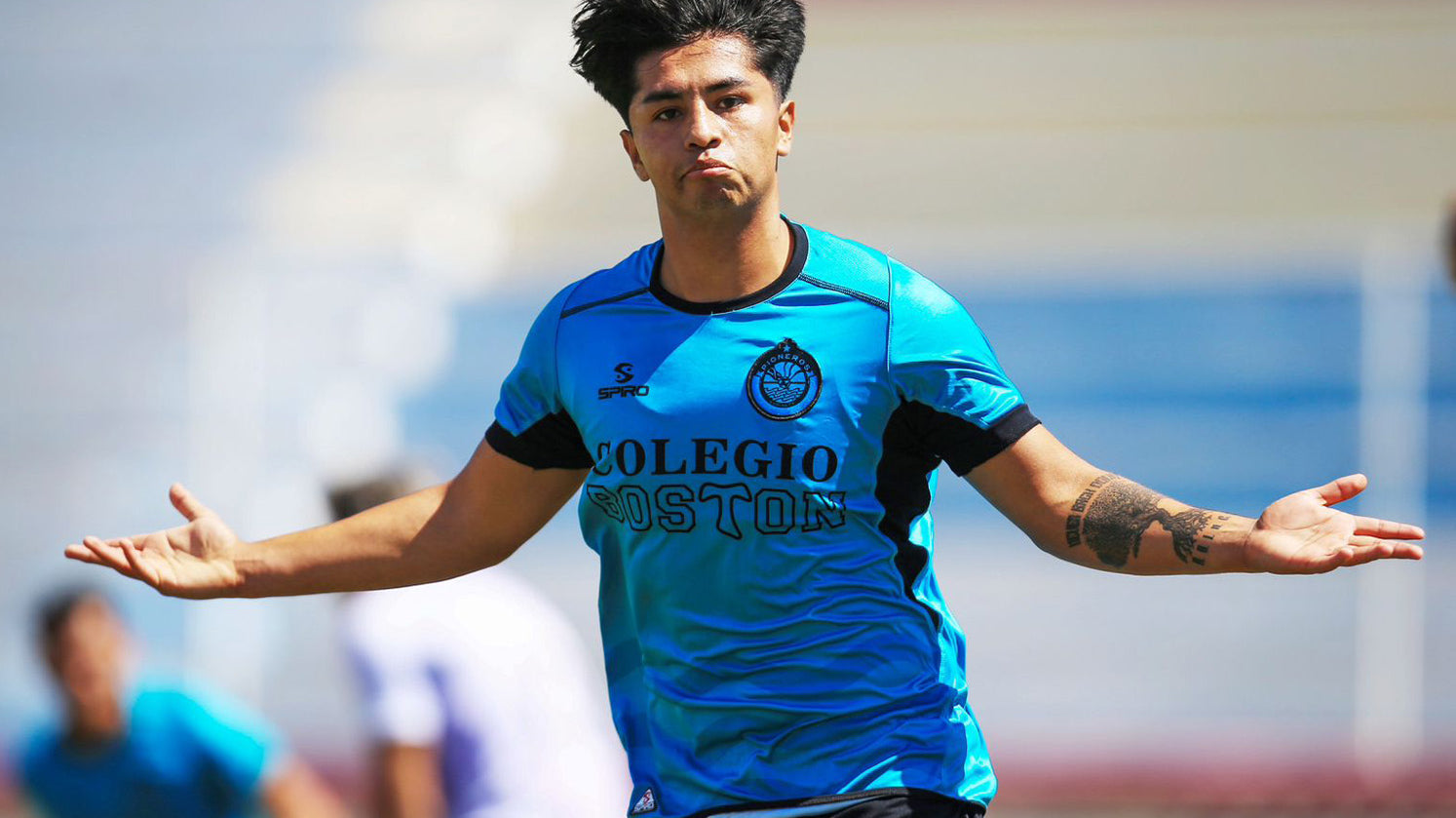 PIONEROS CANCÚN FC CONSUMA DRAMÁTICA VICTORIA ANTE PETROLEROS DE SALAMANCA