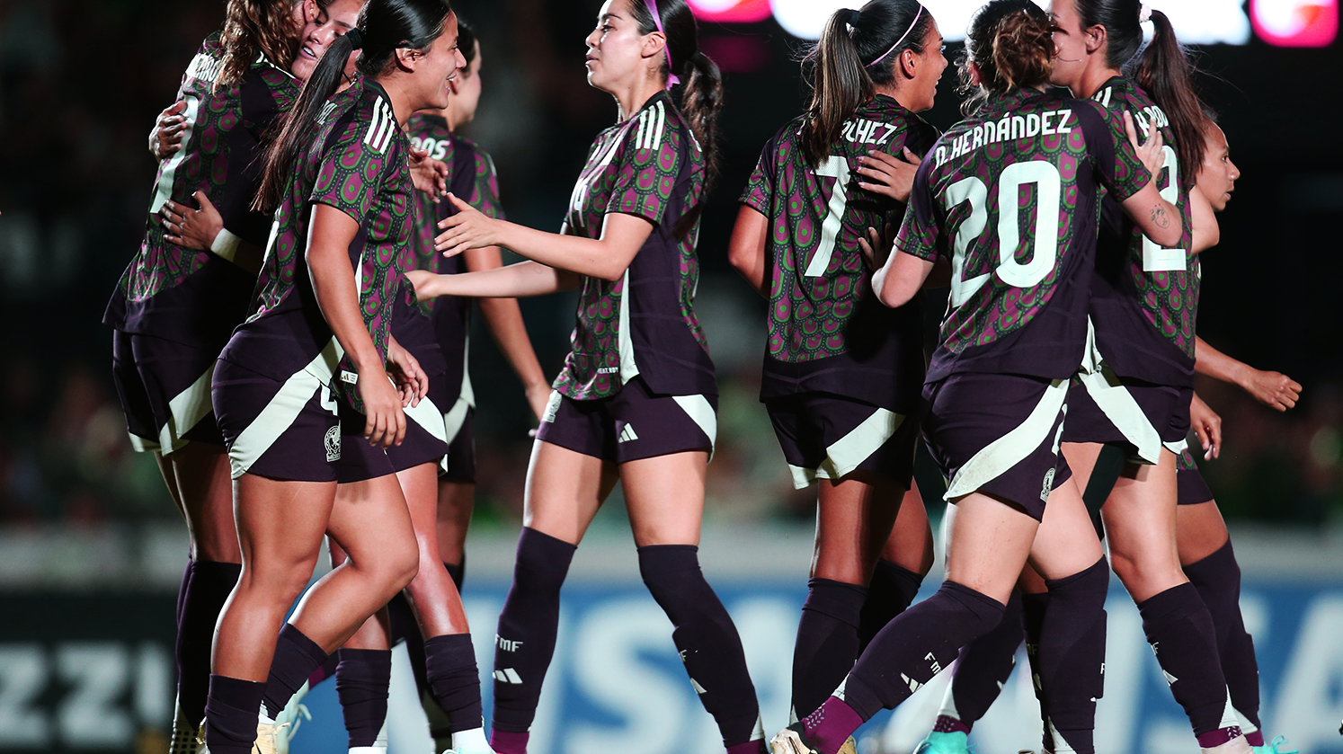 MÉXICO GOLEA A COSTA RICA EN GRAN FIESTA EN EL ESTADIO ‘ANDRÉS QUINTANA ROO’