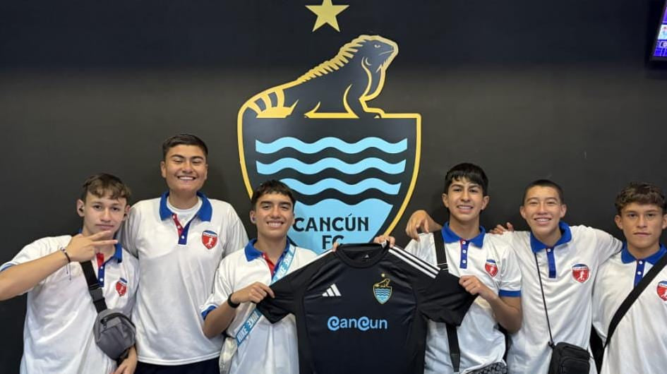 CANCÚN FC TRASPASA FRONTERAS CON ALIANZA, CON OLD TRAFFORD FC DE COLOMBIA