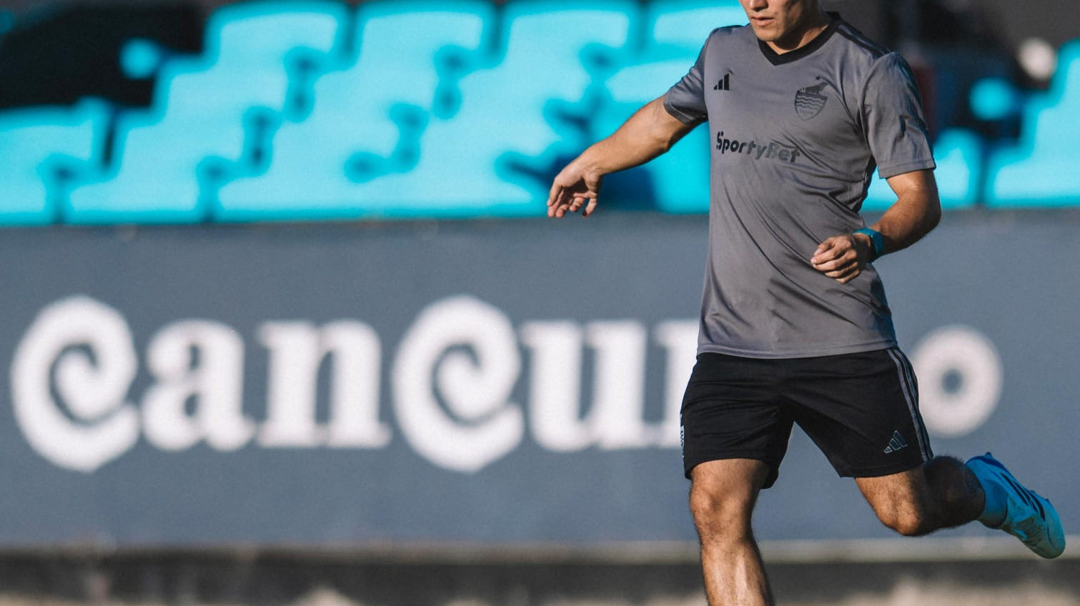 CANCÚN FC ABRE EN CASA EL APERTURA 2026 ANTE LEONES NEGROS DE LA UNIVERSIDAD DE GUADALAJARA