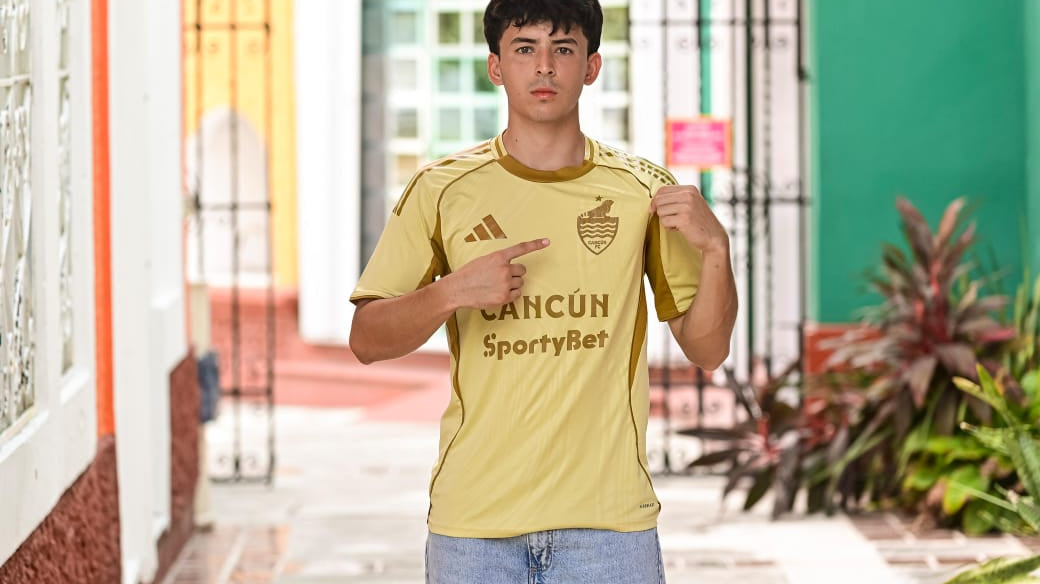 CHRISTO VELA REGRESA A CASA CON CANCÚN FC PARA EL APERTURA 2026 DE LA LIGA BBVA EXPANSIÓN MX