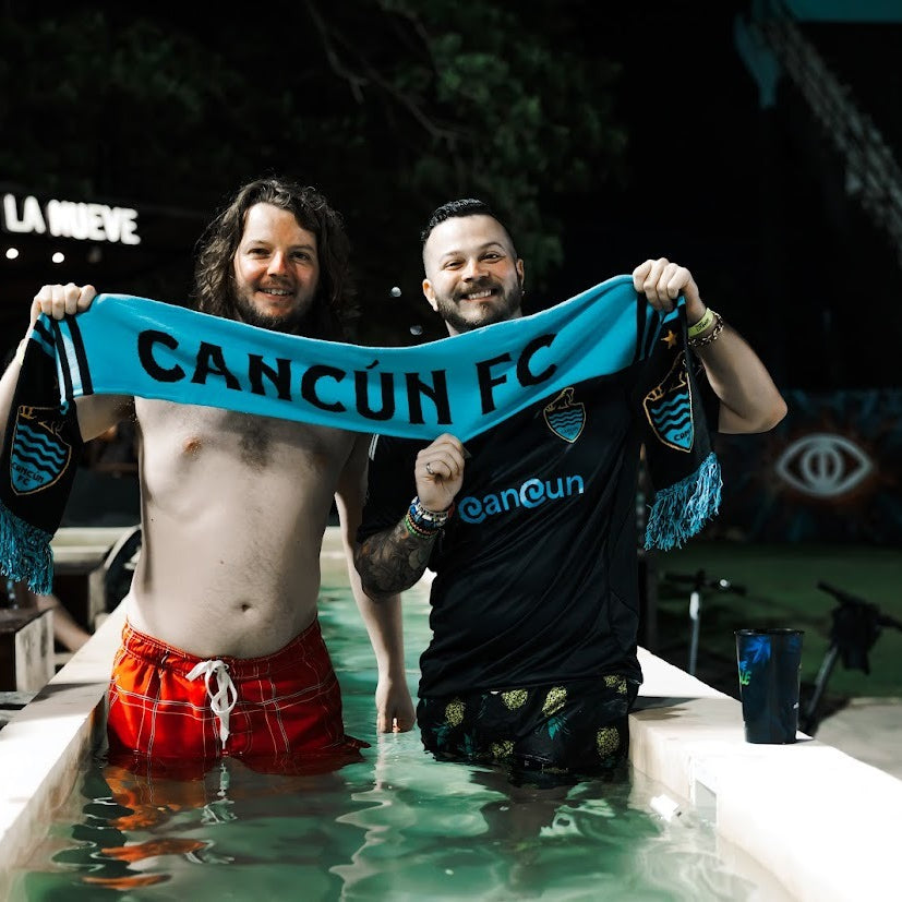 Party Bus + Pool box - Cancún FC