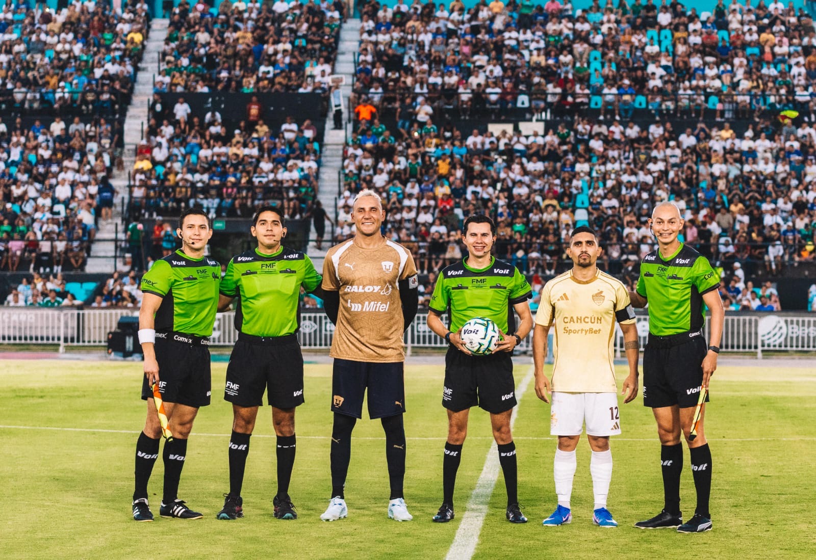 CANCÚN FC Y PUMAS DE LA UNAM PROTAGONIZAN GRAN FIESTA EN EL ‘PARAÍSO’