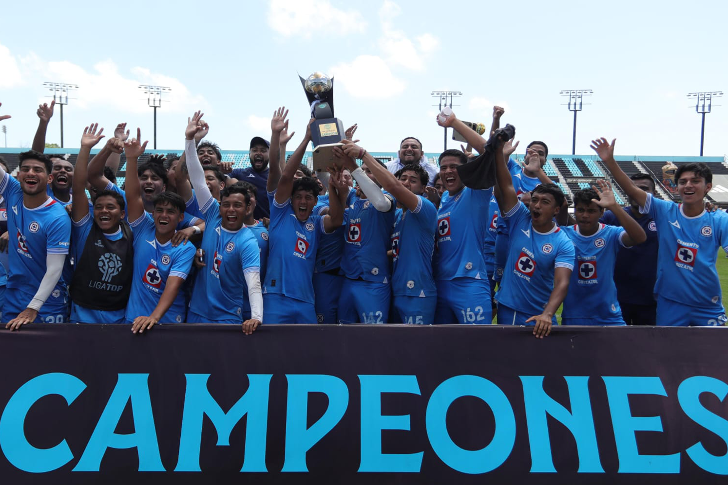 CRUZ AZUL LAGUNAS, CAMPEÓN DE LA SEGUNDA EDICIÓN DE LA 'COPA CANCÚN FC'