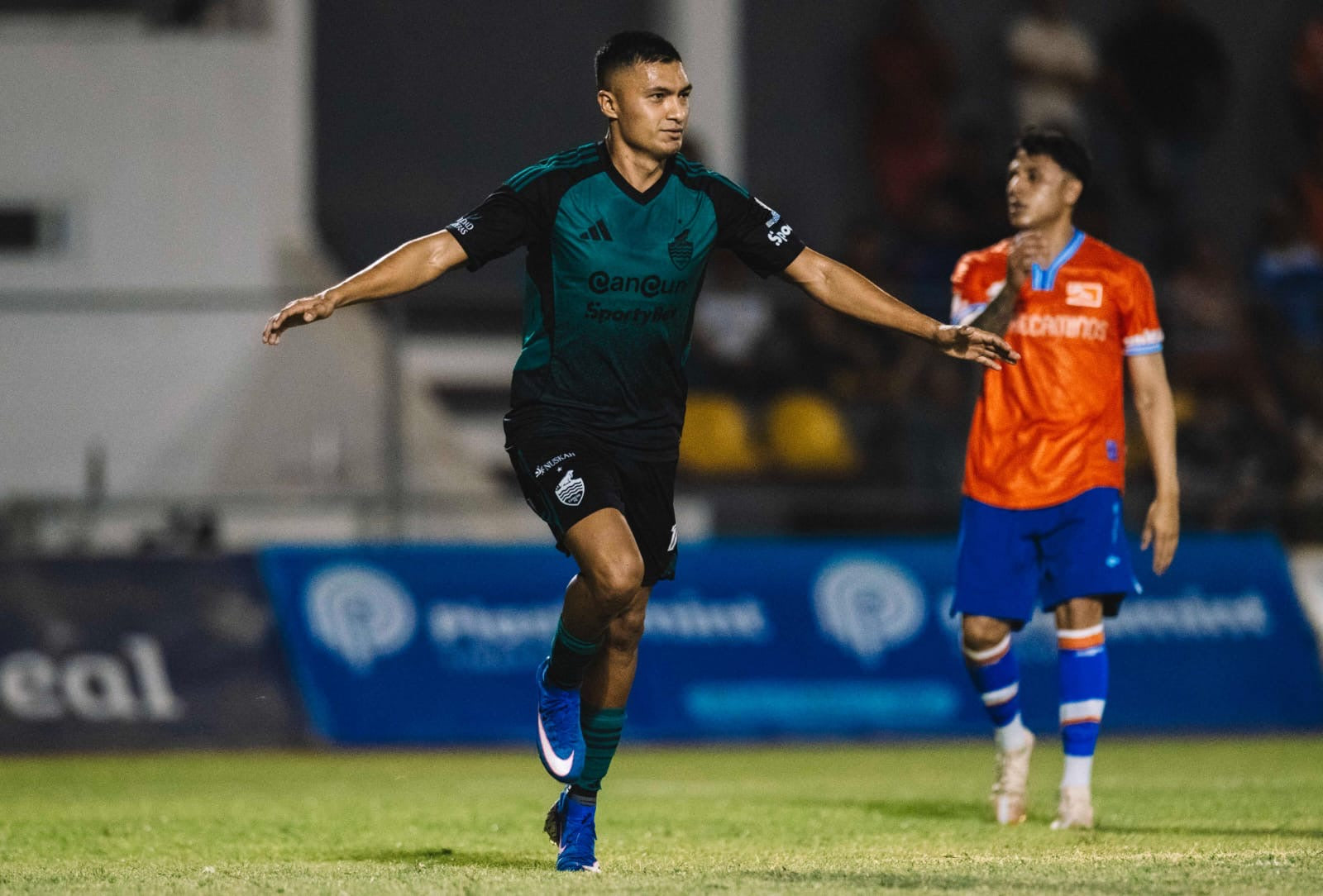 CANCÚN FC DIVIDE HONORES ANTE CORRECAMINOS EN VIBRANTE JUEGO
