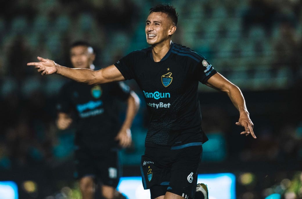 CANCÚN FC Y VENADOS DIVIDEN HONORES EN EL CLÁSICO PENINSULAR