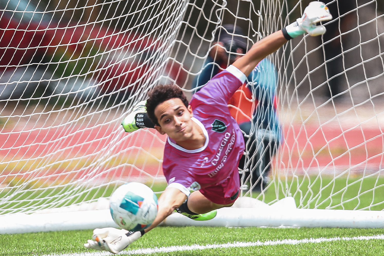BOSTON CANCÚN FC CAE CON LA CARA AL SOL ANTE ALEBRIJES DE OAXACA
