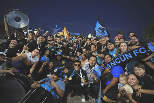 CANCÚN FC CELEBRA CON SU AFICIÓN EL TÍTULO DE CAMPEÓN DE CAMPEONES