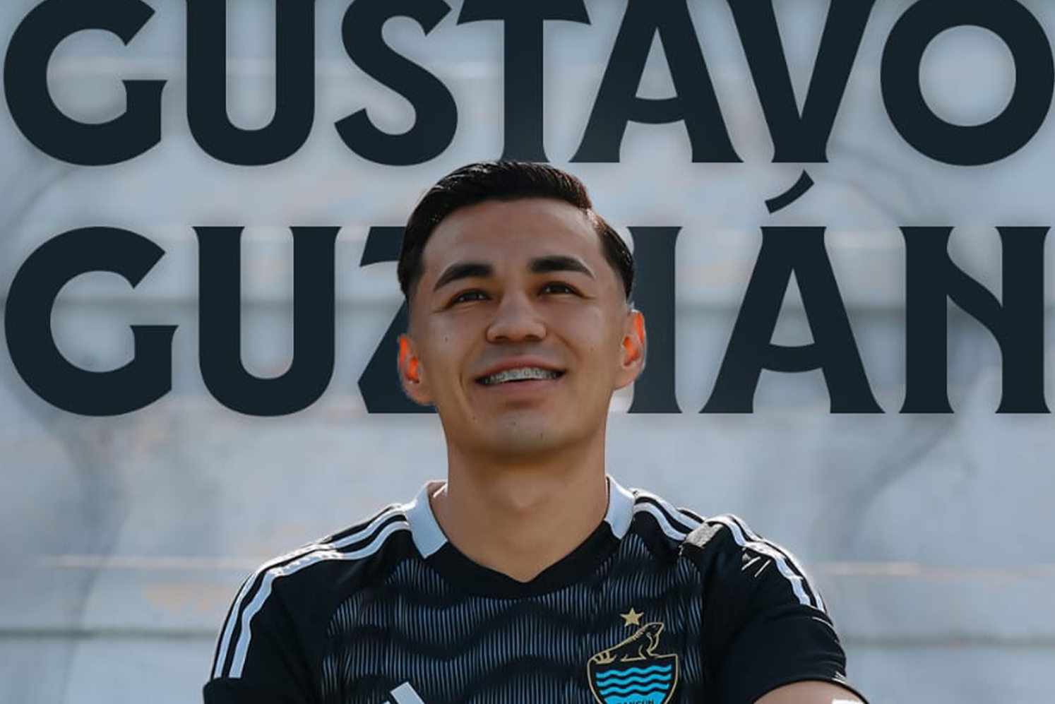 GUSTAVO GUZMÁN REFUERZA LATERAL IZQUIERDO DE CANCÚN FC