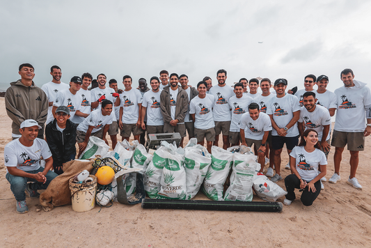 CANCÚN FC SE UNE A LA CAMPAÑA DE LIMPIEZA DE PLAYAS