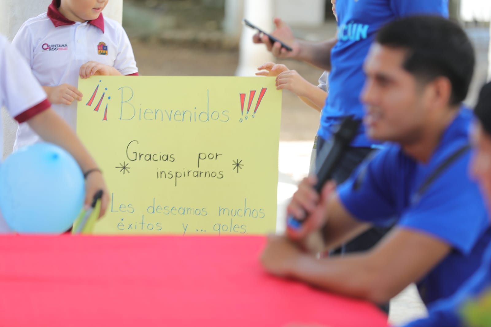 CANCÚN FC LLEVA LA PASIÓN DEL FÚTBOL A LA ESCUELA ‘MARIO MÉNDEZ PANTOJA’