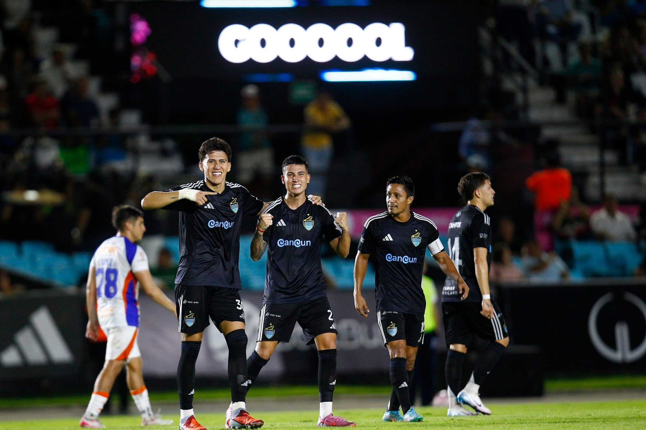 CANCÚN FC GOLEA A CORRECAMINOS, SUPERA SU RÉCORD DE PUNTOS Y 540 MINUTOS SIN RECIBIR GOL EN CASA