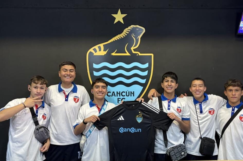 CANCÚN FC TRASPASA FRONTERAS CON ALIANZA, CON OLD TRAFFORD FC DE COLOMBIA