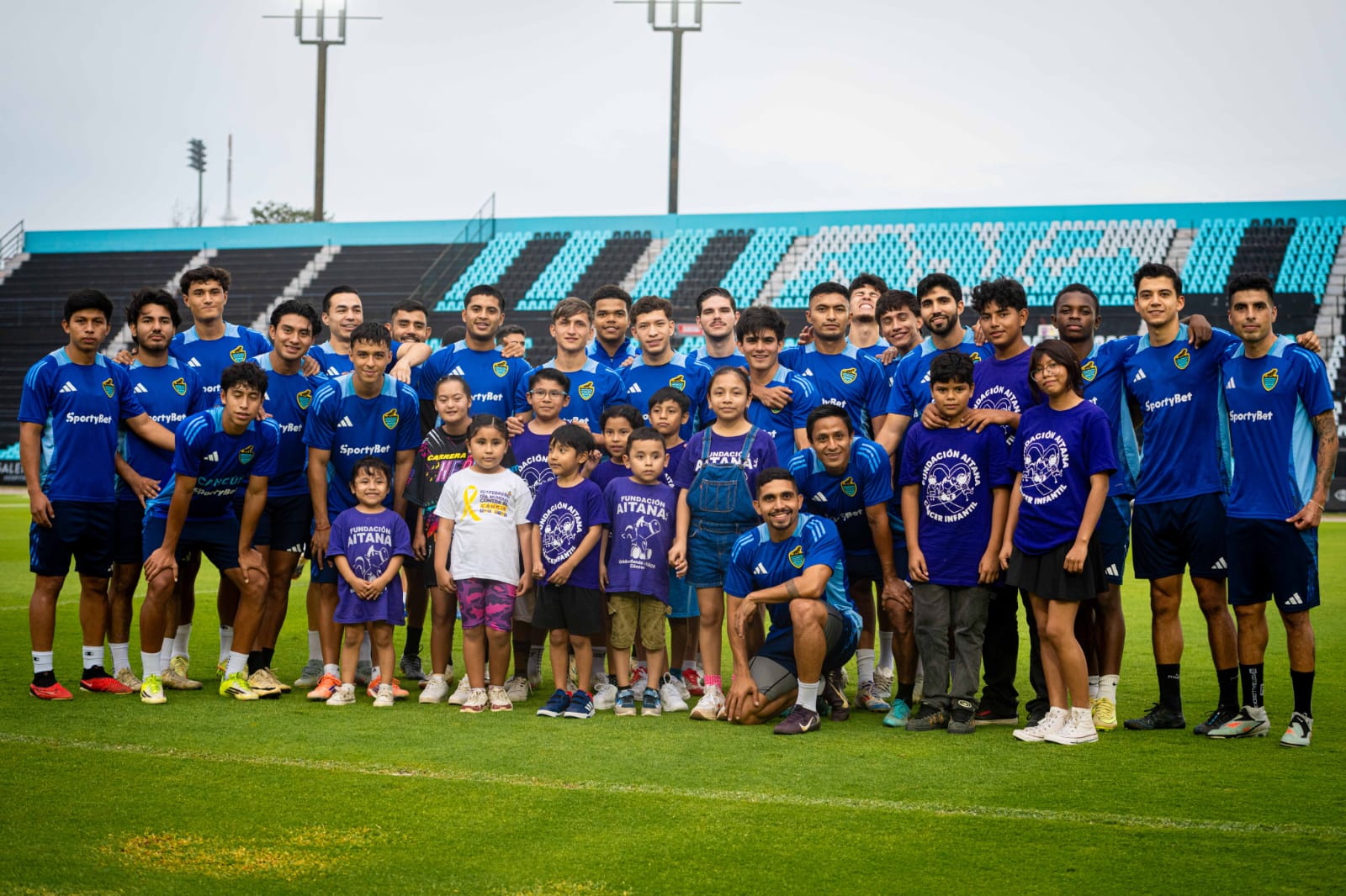 MÁS QUE FÚTBOL: CANCÚN FC ABRE SUS PUERTAS A LOS SUEÑOS DE LA FUNDACIÓN AITANA