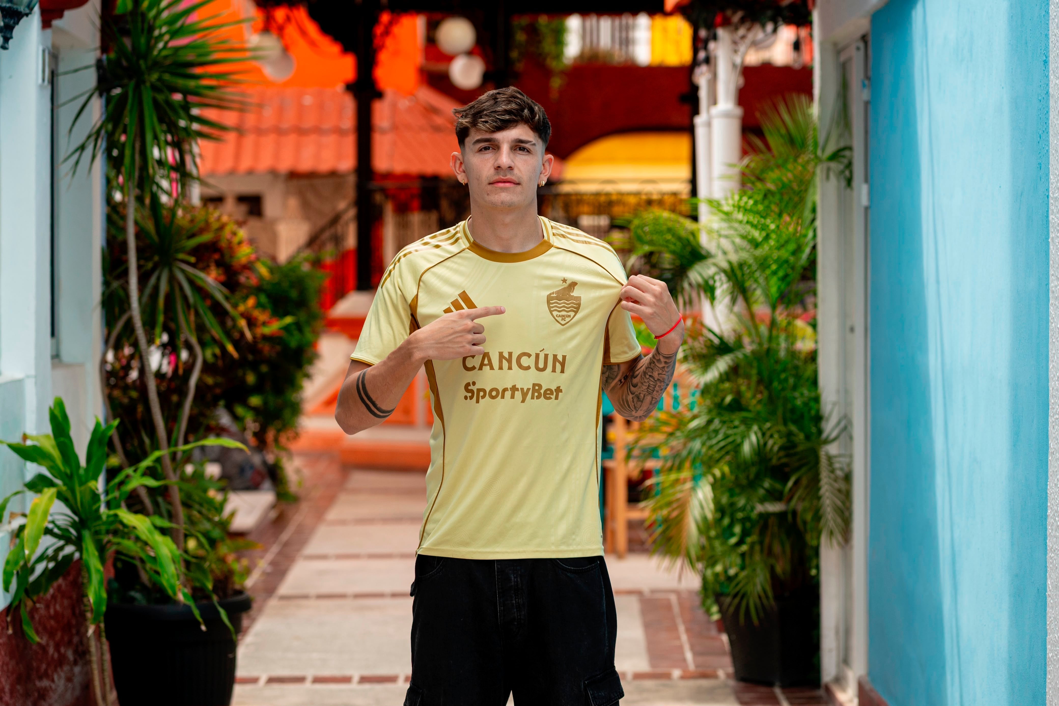 THIAGO GIGENA, TALENTO INTERNACIONAL, REFUERZO DE CANCÚN FC EN EL EJE DEL ATAQUE