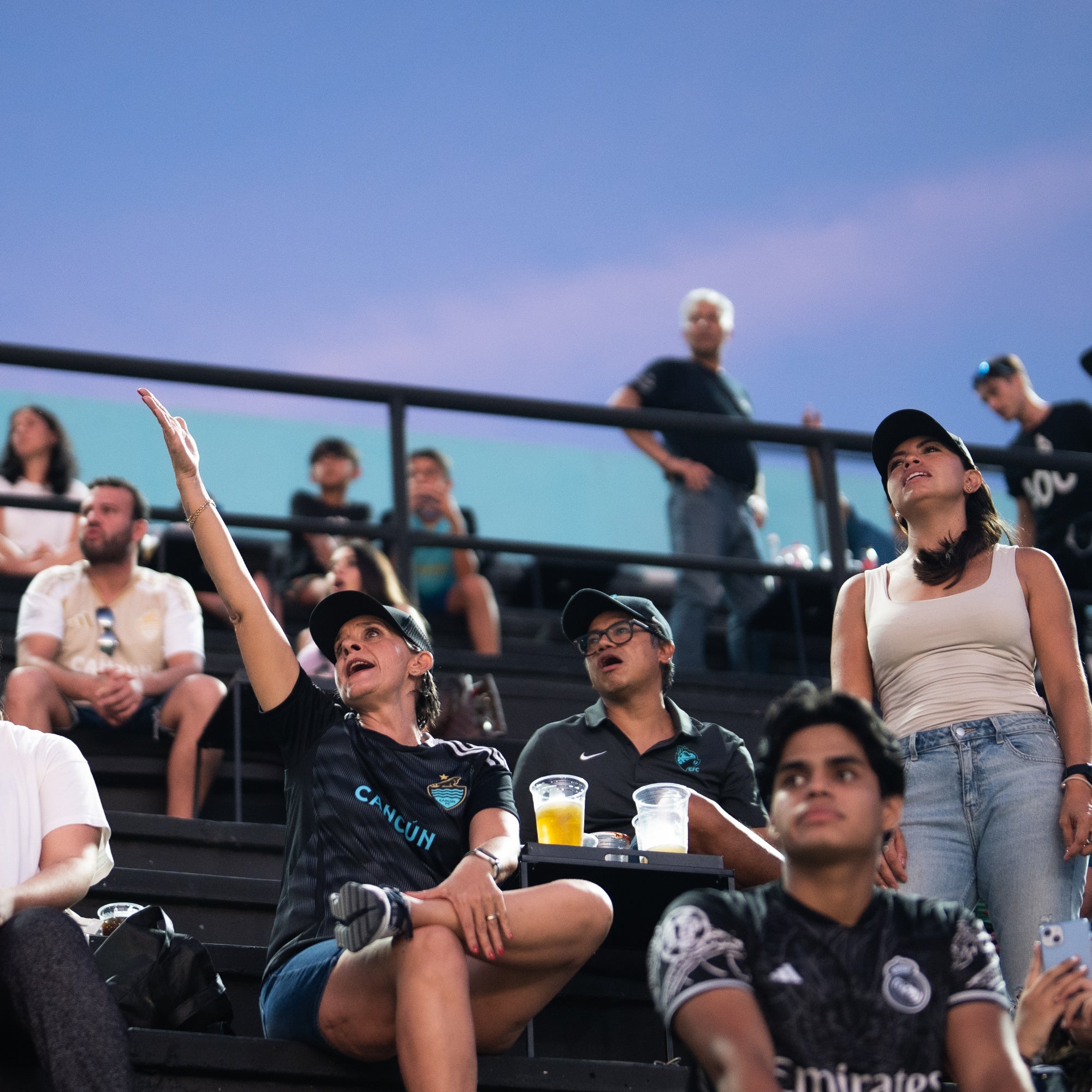 Cancún FC Tourist Lounge Open Bar 1